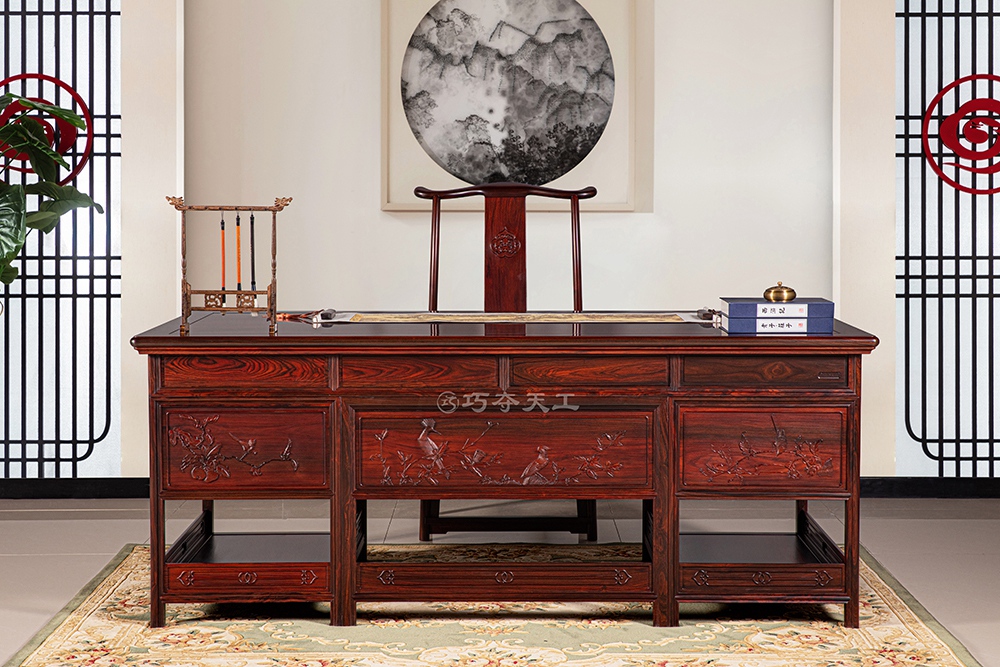 802鳥語花香班臺(tái)